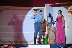244-F28_0844
