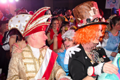 151-F28_2561